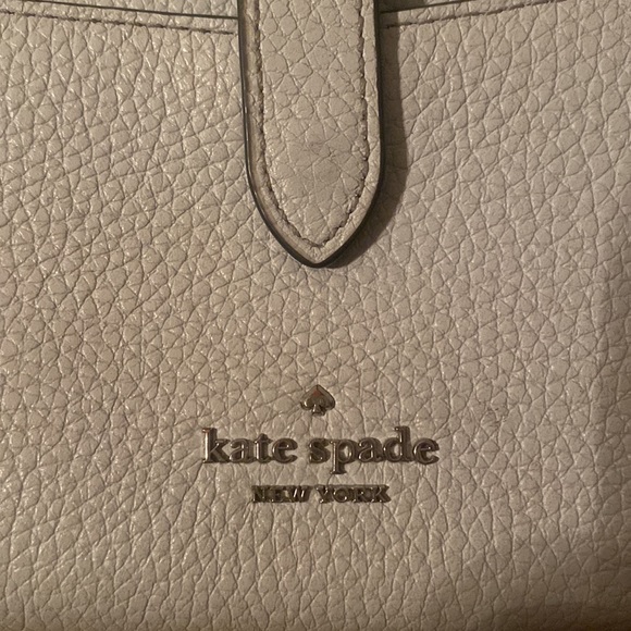 Kate spade wallet wristlet - Picture 3 of 3